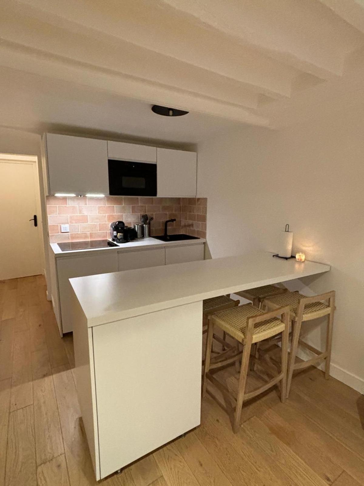 Appartement Contemporain Republique - Temple 2 Paris Luaran gambar